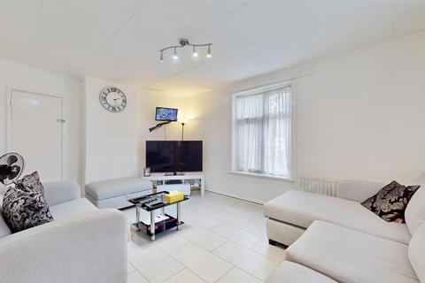 3 bedroom end of terrace house for sale, Ripple Road, Dagenham, RM9