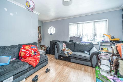 2 bedroom end of terrace house for sale, Neath Road, Bloxwich WS3
