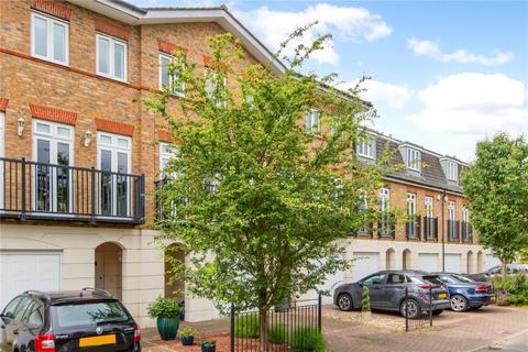 4 bedroom terraced house for sale, Elizabeth Gardens, Isleworth, TW7