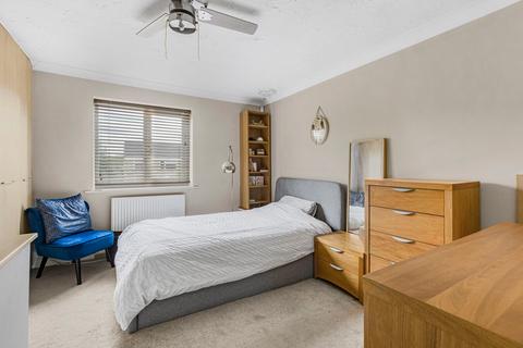 18 Cooks Way, Hatfield, AL10 8XT