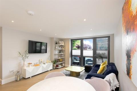 2 bedroom apartment for sale, Leigh Road, Leigh-on-Sea, Essex, SS9