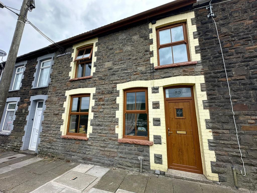 Hendrecafn Road, Tonypandy, CF40 3 bed terraced house to rent £800