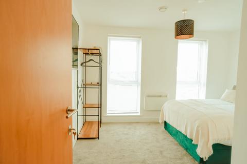 2 bedroom flat to rent, Salford M5