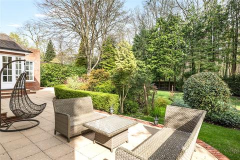 5 bedroom detached house for sale, Albany Close, Esher, KT10