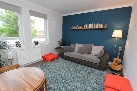 2 bedroom flat to rent, Lochend Gardens, Lochend, Edinburgh, EH7