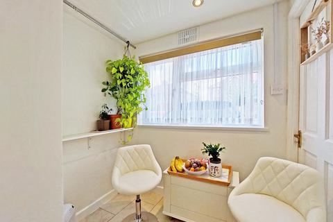 32 Blenheim Road, Harrow, HA2 7AH