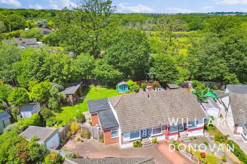 2 bedroom semi-detached bungalow for sale, Wroxham Close, Leigh-on-Sea