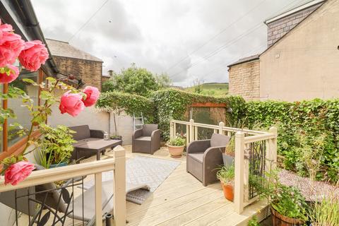 3 bedroom end of terrace house for sale, Charlestown Road, Glossop SK13