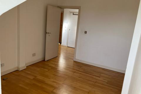 2 bedroom apartment to rent, Alexandria Road, London, W13
