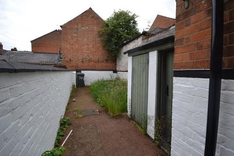 70 Beatrice Road, Leicester, LE3 9FE