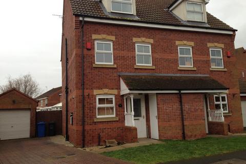 3 bedroom semi-detached house to rent, Birchwood View, Gainsborough