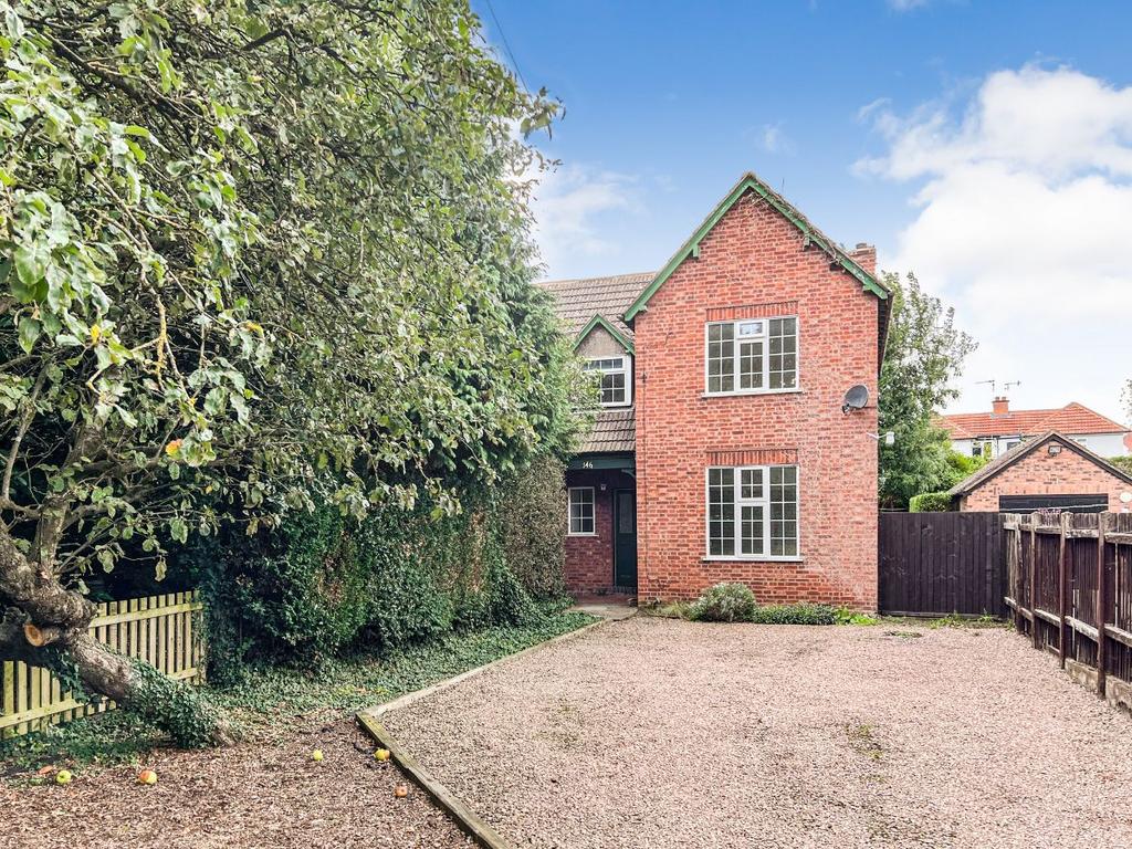 St Johns, Worcester WR2 3 bed semidetached house to rent £1,100 pcm