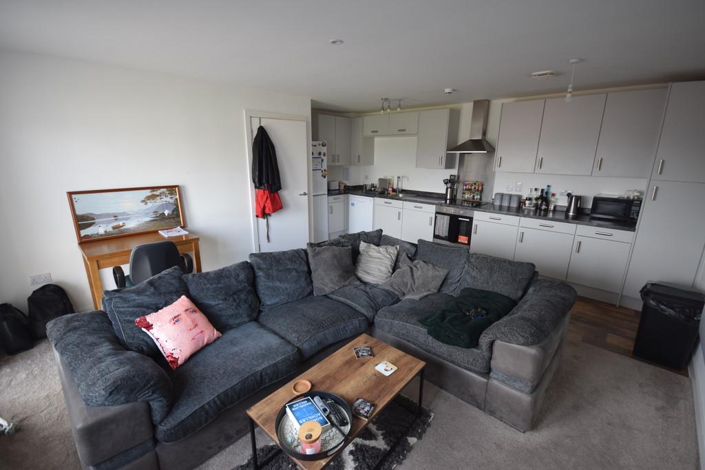 Eastwood Road, Hanley 2 bed apartment to rent £795 pcm (£183 pw)