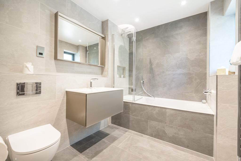 Ensuite Bathroom