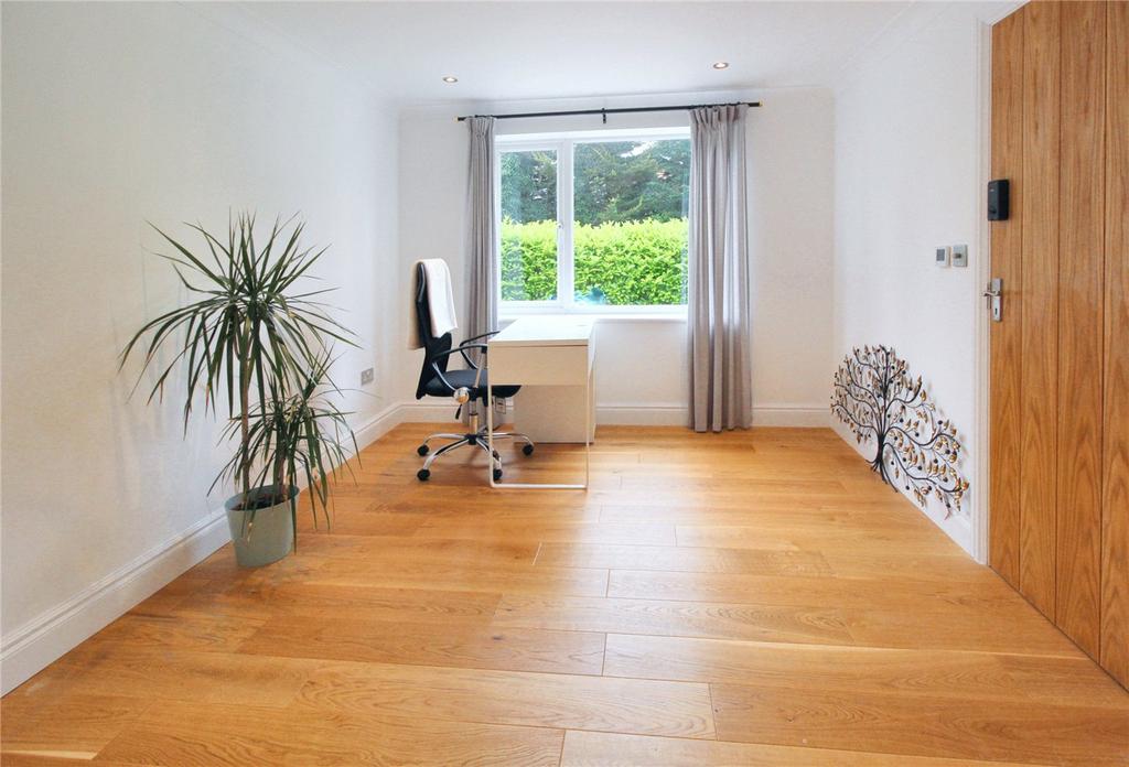 Office / Bedroom 4