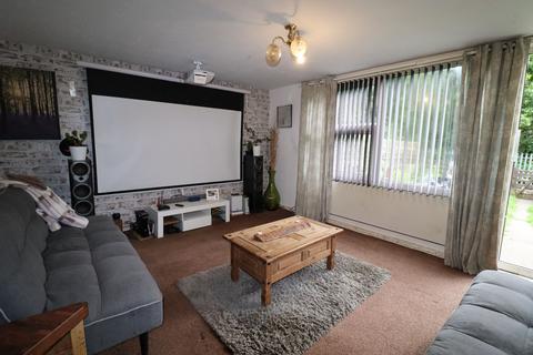 3 bedroom terraced house for sale, Peel Close, Blackburn, BB2