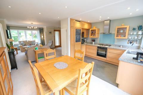 69 Glendower Crescent, Orpington, BR6 0UP