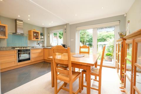 69 Glendower Crescent, Orpington, BR6 0UP