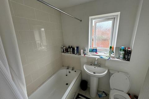 1 bedroom in a house share to rent, Pease Gardens, Middlesbrough