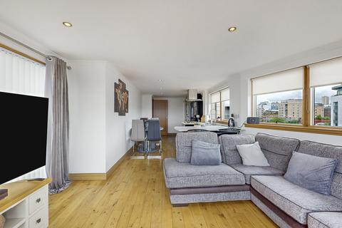 3 bedroom apartment for sale, London Road, Glasgow G1