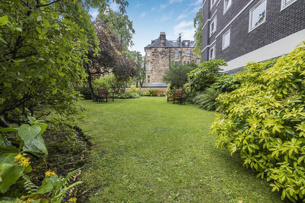 37-print-Kensington Court F29 32