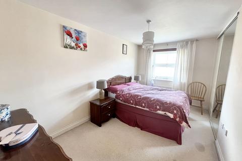 12 Abrahams Close, Trowbridge, BA14 0ND