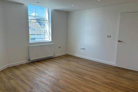 2 bedroom apartment to rent, Union Street, Newton Abbot