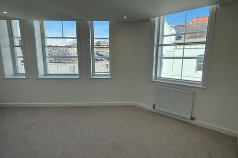 2 bedroom apartment to rent, Union Street, Newton Abbot