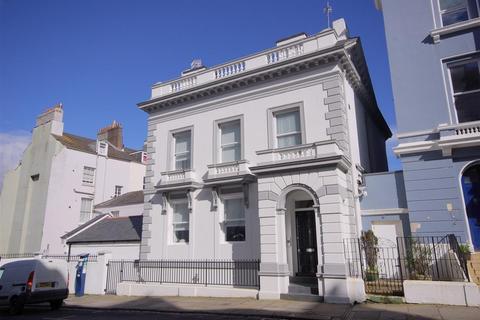 2 bedroom flat to rent, Elliot Street, Plymouth PL1