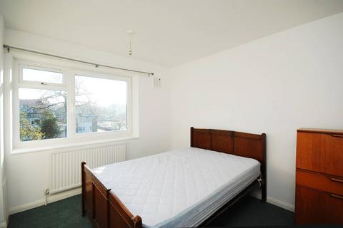 4 bedroom flat to rent, Clarence Avenue, Clapham Park, London, SW4