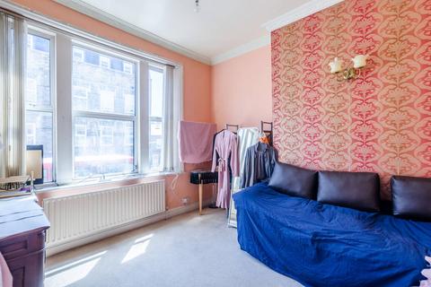 1 bedroom flat to rent, Inworth Street, Battersea, London, SW11