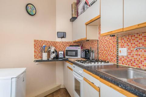 1 bedroom flat to rent, Inworth Street, Battersea, London, SW11