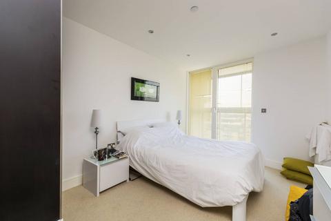 2 bedroom flat to rent, Admirals Tower, Greenwich, London, SE10