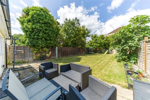 13 Hurstdene Avenue, Staines-upon-thames, TW18 1HZ