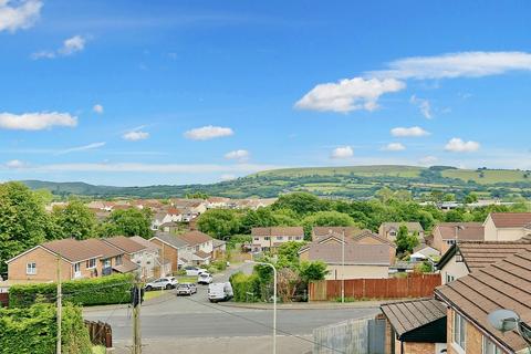 3 bedroom semi-detached house for sale, Cae Ffynnon, Pontypridd CF38