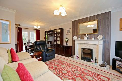 4 Cae Ffynnon, Church Village, Pontypridd, CF38 1UB