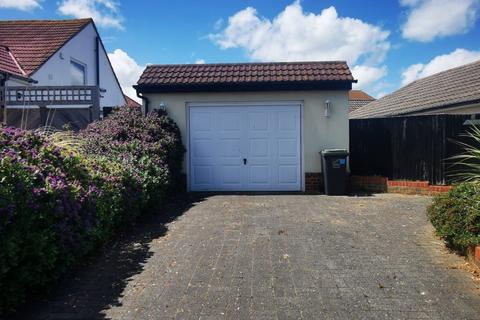 3 bedroom detached bungalow for sale, Palm Bay Avenue, Cliftonville