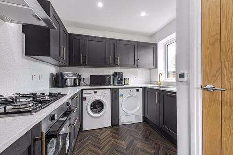142 Bladindon Drive, Bexley, DA5 3BW