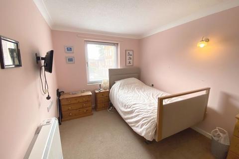 1 bedroom apartment for sale, Homeminster House, Station Road