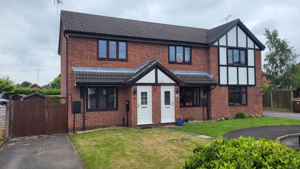 Kestrel Close, Uttoxeter 2 bed end of terrace house for sale £180,000