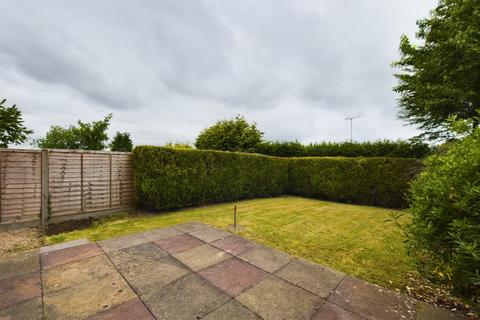 9 Kestrel Close, Uttoxeter, ST14 8TB