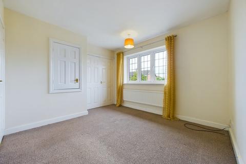 9 Kestrel Close, Uttoxeter, ST14 8TB