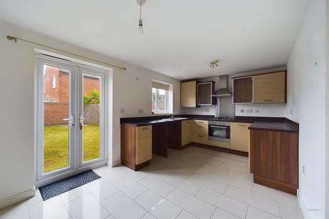 3 bedroom townhouse for sale, Bridgewater Road, Burton-on-Trent