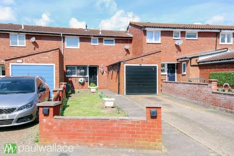 3 bedroom terraced house for sale, Abbotts Drive, Waltham Abbey