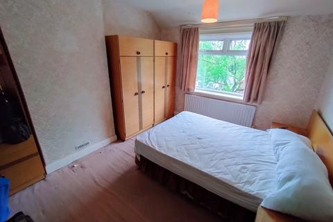 426 Turnhurst Road, Packmoor, Stoke-on-trent, ST7 4QQ