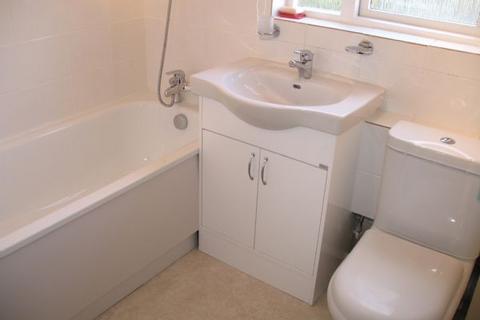 2 bedroom flat to rent, Pavilion Way, EDGWARE, Middlesex, HA8 9YR