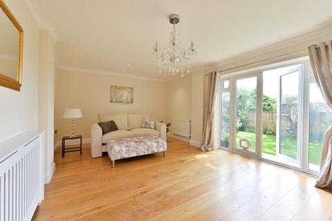3 bedroom flat for sale, Worple Road, Wimbledon, London, SW19