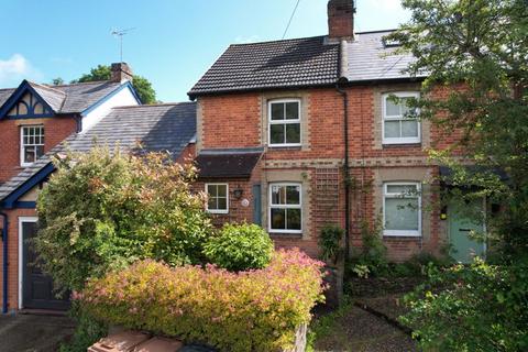 2 bedroom terraced house for sale, Lion Lane, Haslemere GREAT LOCATION, BEAUTIFULLY PRESENTED