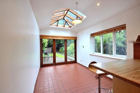 28 Ashfield Road, Birmingham, B14 7AS