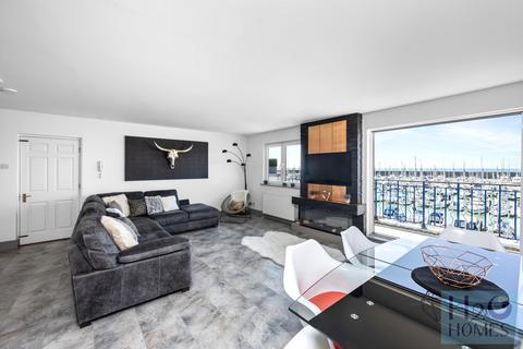 3 bedroom apartment for sale, Neptune Court, Brighton Marina Village, Brighton